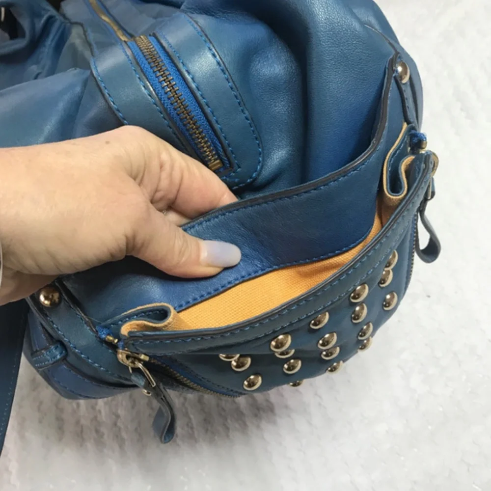 Auc Hype Studs Hobo soft Leather Shoulder Bag